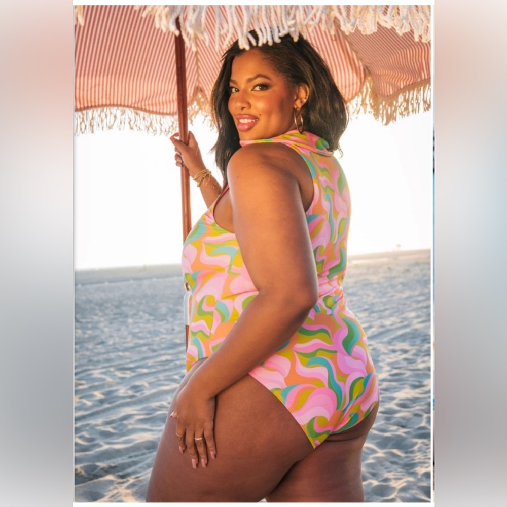 Show Me Your Mumu Barbie Party Wave Plus Size (3X) Swimsuit NWT